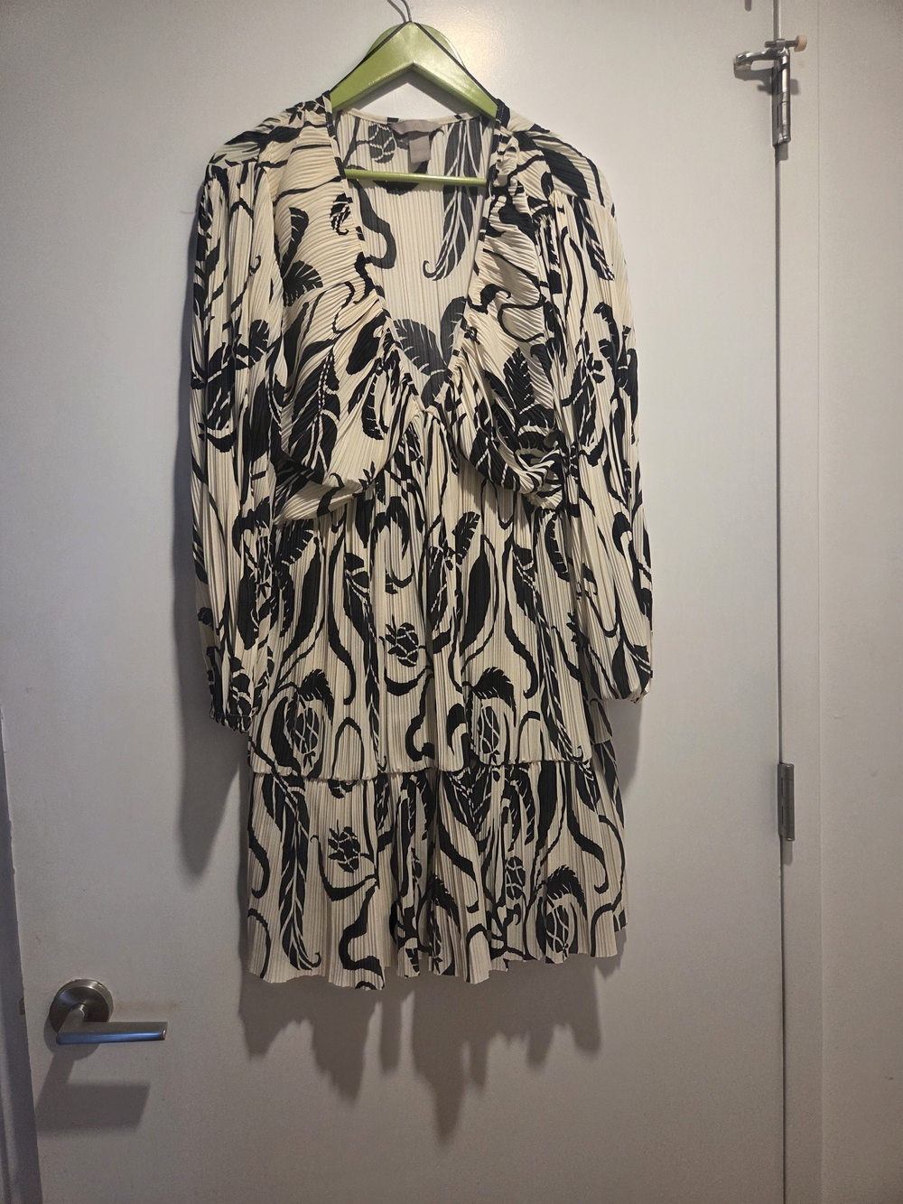 H&M Cream and Black V-Neck Tiered Midi Dress